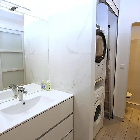 Chic And Modern 65 M2 Apartment-cannes Center-1 Bedroom 1 Mezzanine Apartament Cannes