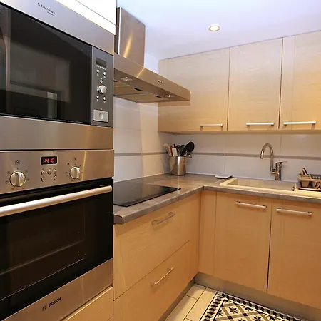 Chic And Modern 65 M2 Apartment-cannes Center-1 Bedroom 1 Mezzanine Cannes